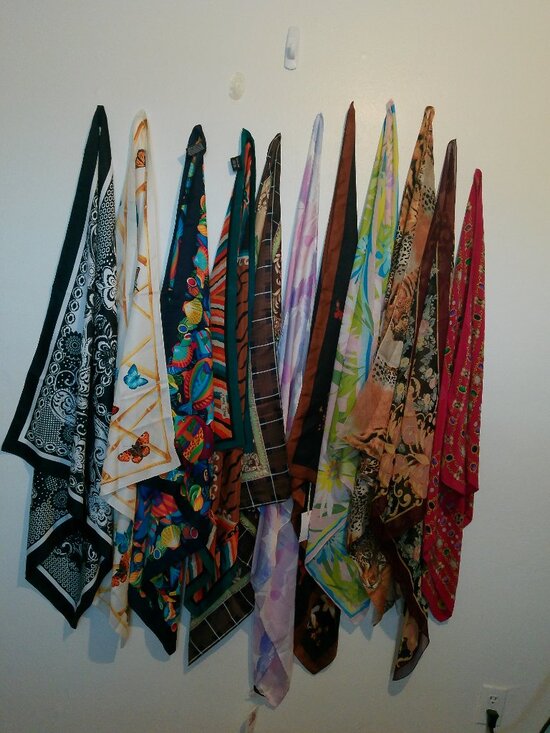 Eleven Large Square Silk Like Scarf Bandanna Satin Scarf Wrap Shawl 35"x35" - Picture 3 of 11